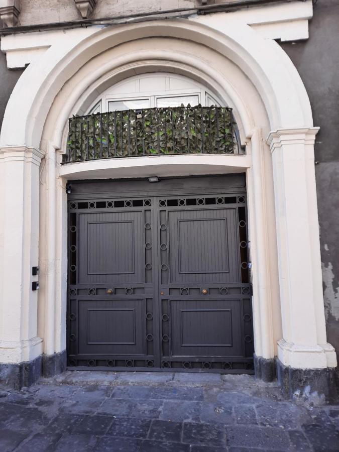 Uzeda Inn Apartment Catania Exterior photo